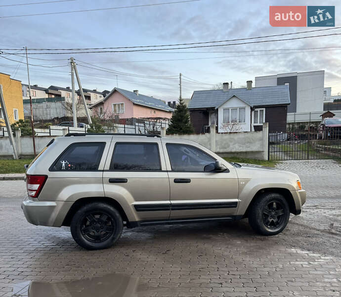 Позашляховик / Кросовер Jeep Grand Cherokee 2005 в Львові