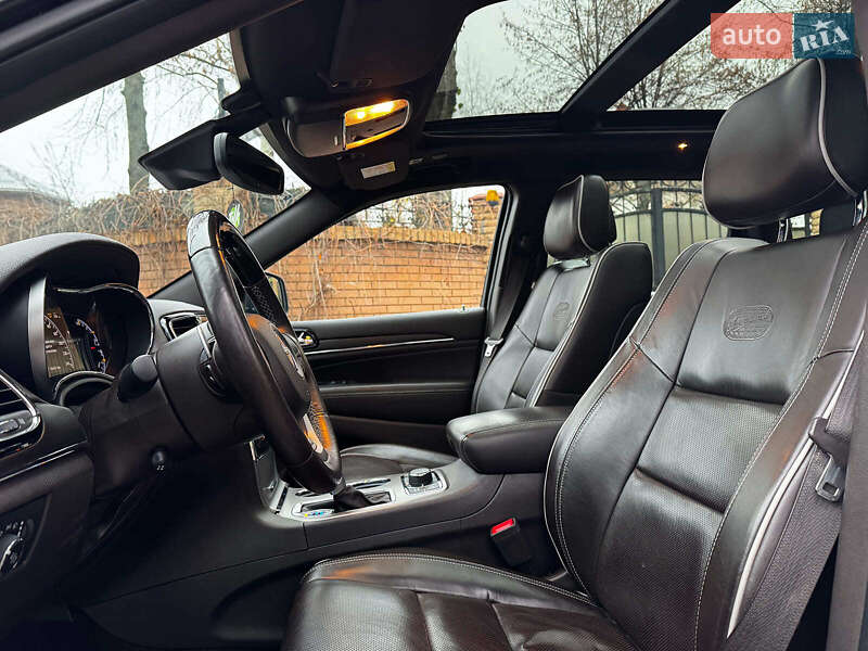 Внедорожник / Кроссовер Jeep Grand Cherokee 2018 в Киеве фото 29 Внедорожник / Кроссовер Jeep Grand Cherokee 2018 в Киеве