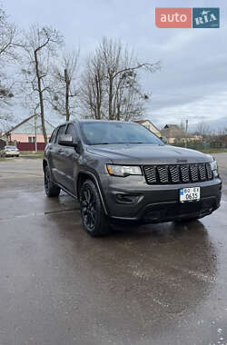 Позашляховик / Кросовер Jeep Grand Cherokee 2017 в Охтирці