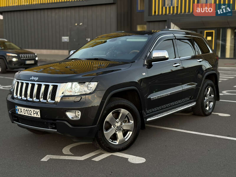 Внедорожник / Кроссовер Jeep Grand Cherokee 2011 в Киеве