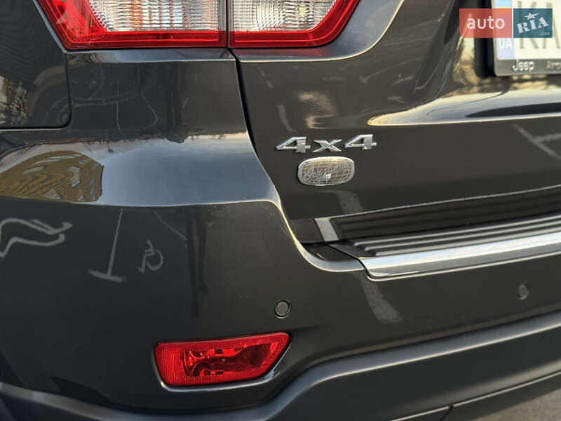 Внедорожник / Кроссовер Jeep Grand Cherokee 2011 в Киеве