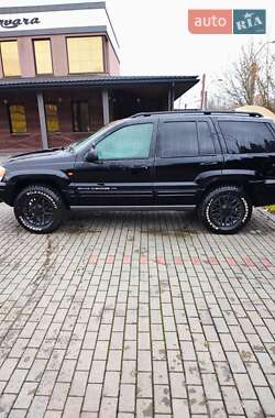 Внедорожник / Кроссовер Jeep Grand Cherokee 2002 в Ровно