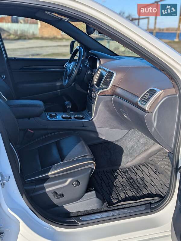 Позашляховик / Кросовер Jeep Grand Cherokee 2015 в Києві фото 8 Позашляховик / Кросовер Jeep Grand Cherokee 2015 в Києві