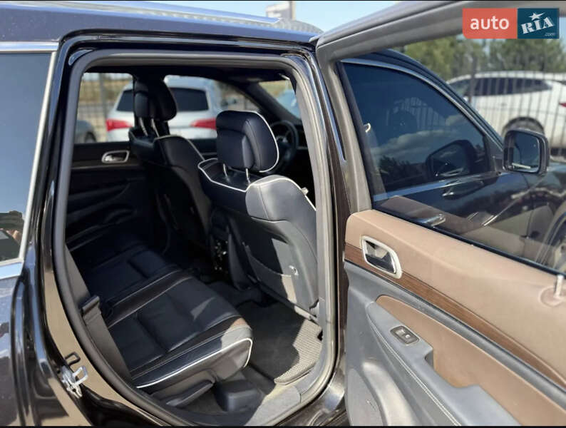 Внедорожник / Кроссовер Jeep Grand Cherokee 2013 в Одессе