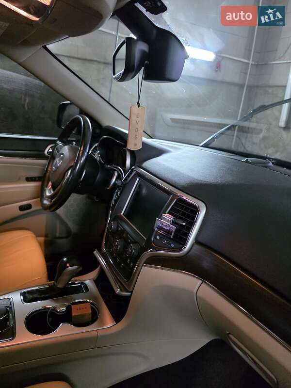 Внедорожник / Кроссовер Jeep Grand Cherokee 2017 в Харькове