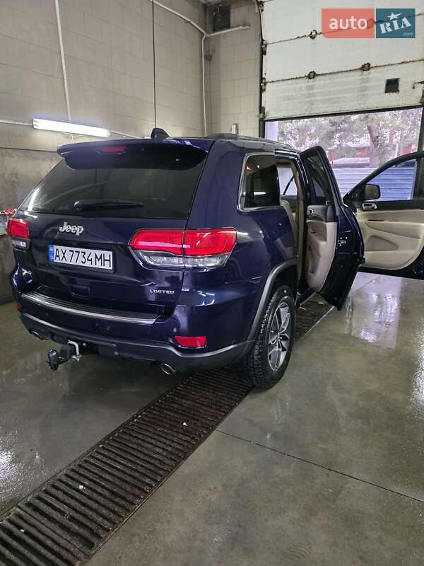 Внедорожник / Кроссовер Jeep Grand Cherokee 2017 в Харькове