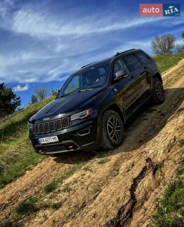 Внедорожник / Кроссовер Jeep Grand Cherokee 2018 в Киеве фото 2 Внедорожник / Кроссовер Jeep Grand Cherokee 2018 в Киеве