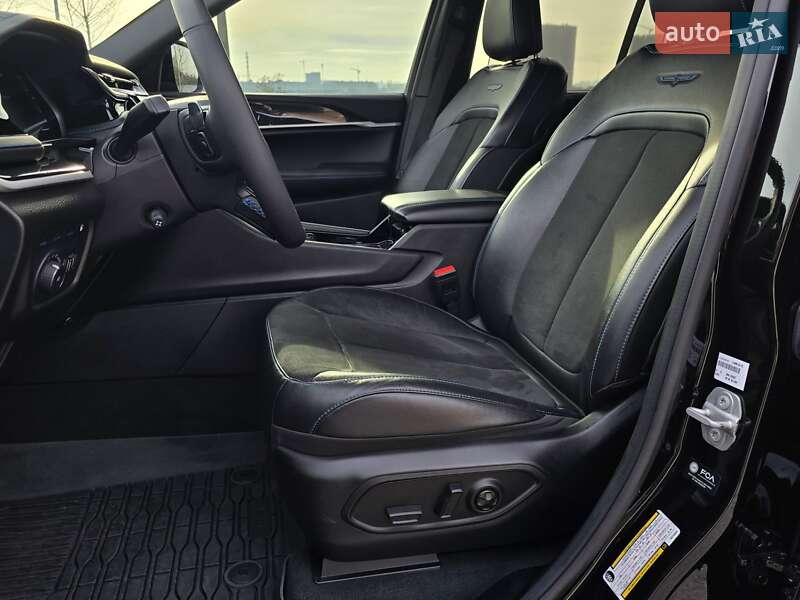 Внедорожник / Кроссовер Jeep Grand Cherokee 2022 в Киеве