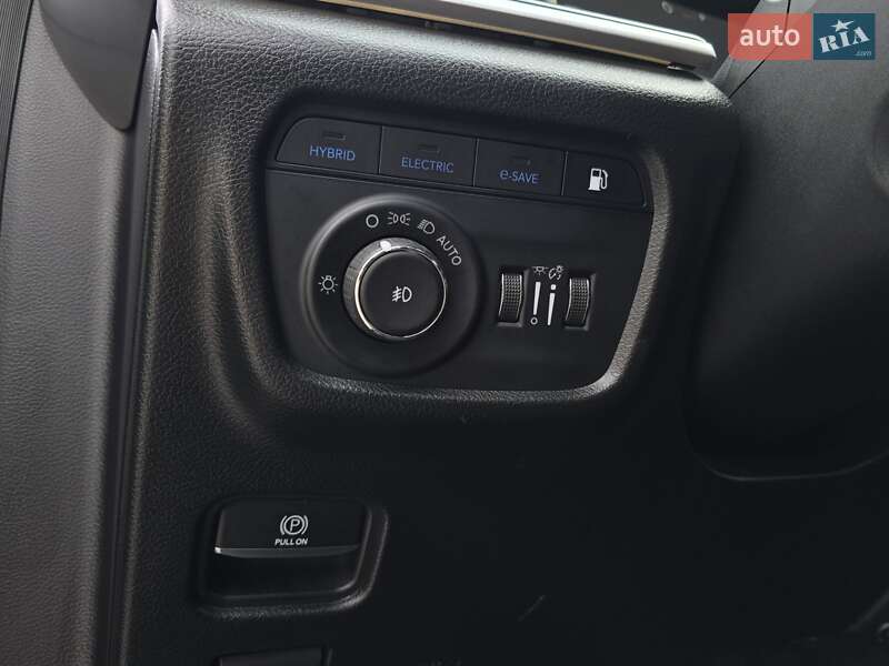 Внедорожник / Кроссовер Jeep Grand Cherokee 2022 в Киеве