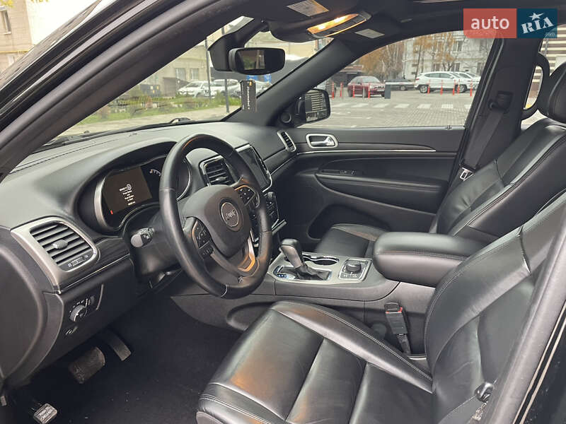Внедорожник / Кроссовер Jeep Grand Cherokee 2021 в Киеве