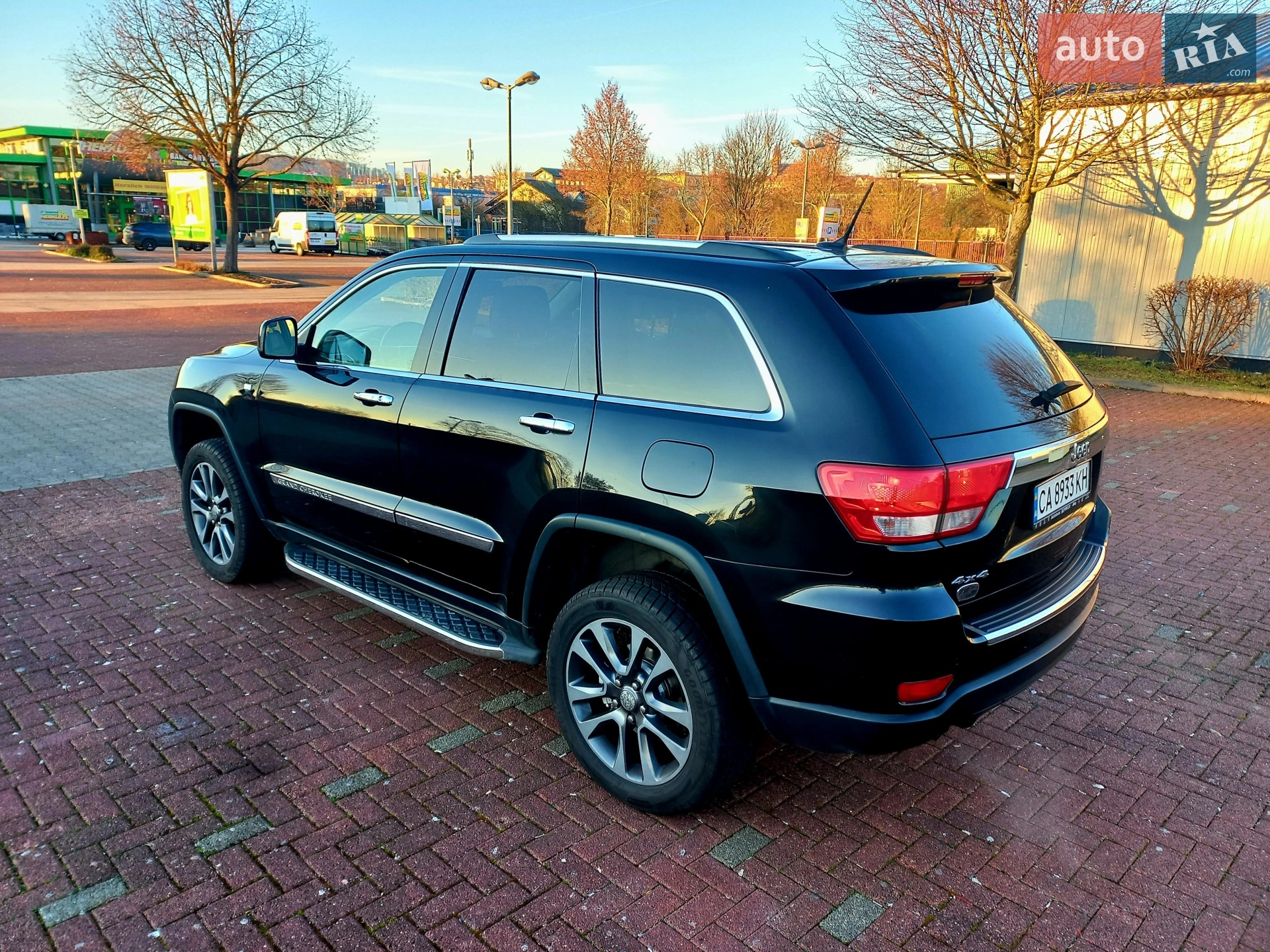 2012 Jeep Grand Cherokee - мініатюра 2