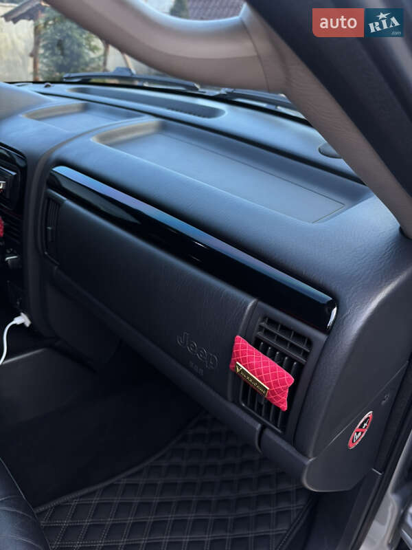 Позашляховик / Кросовер Jeep Grand Cherokee 2004 в Мукачевому фото 41 Позашляховик / Кросовер Jeep Grand Cherokee 2004 в Мукачевому