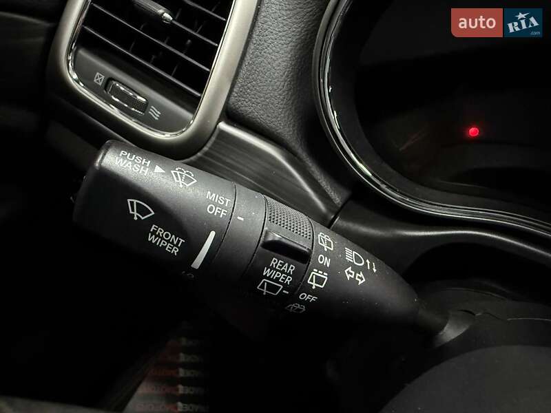 Внедорожник / Кроссовер Jeep Grand Cherokee 2020 в Киеве