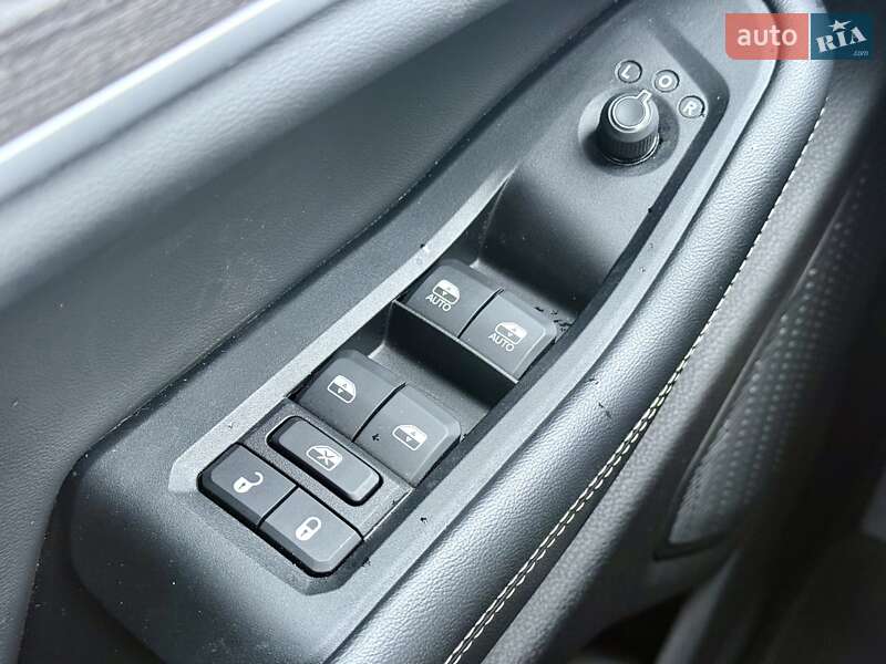 Внедорожник / Кроссовер Jeep Grand Cherokee 2023 в Харькове