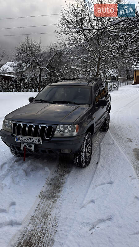 Внедорожник / Кроссовер Jeep Grand Cherokee 2002 в Тячеве