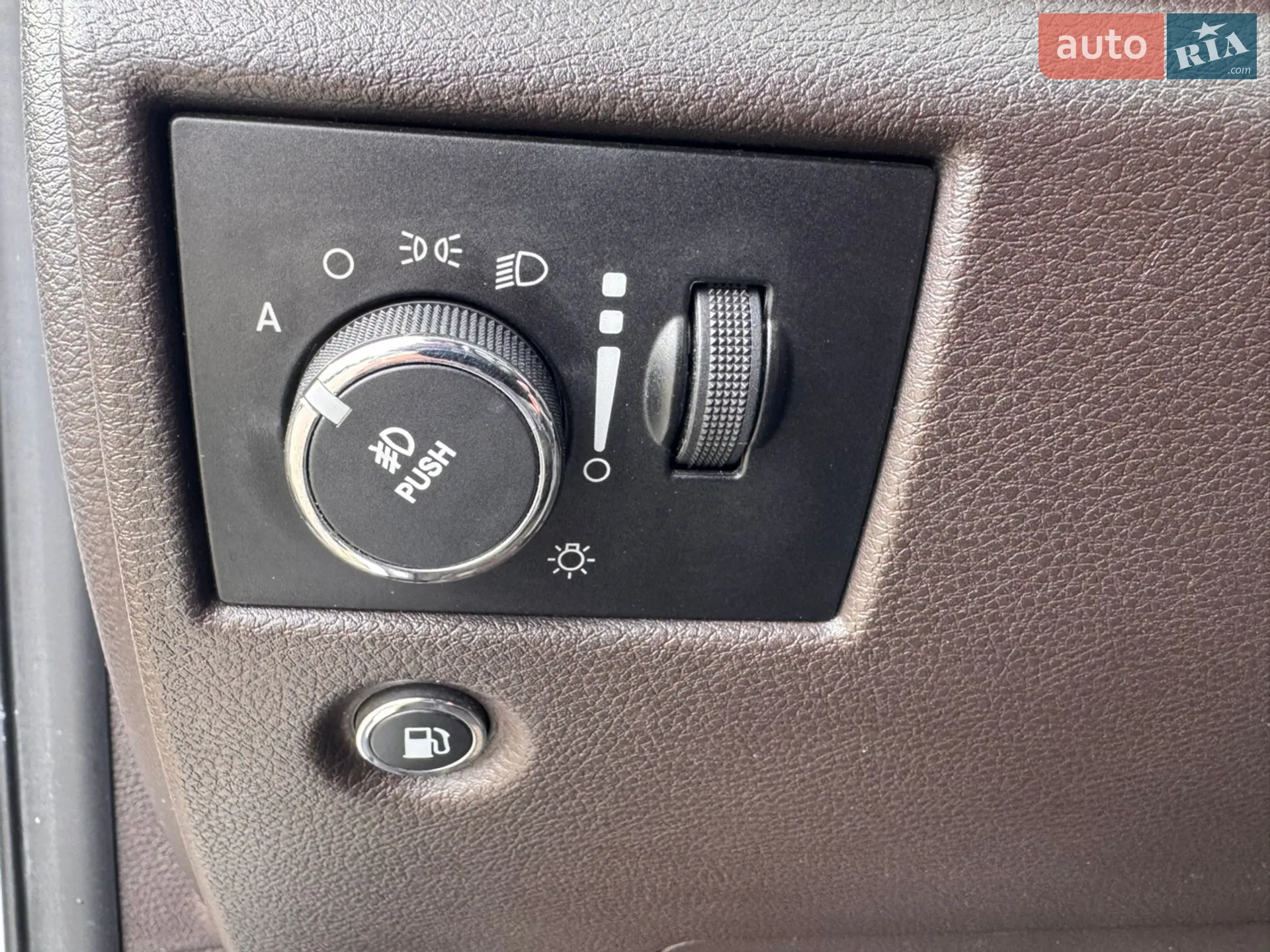 2013 Jeep Grand Cherokee - мініатюра 29