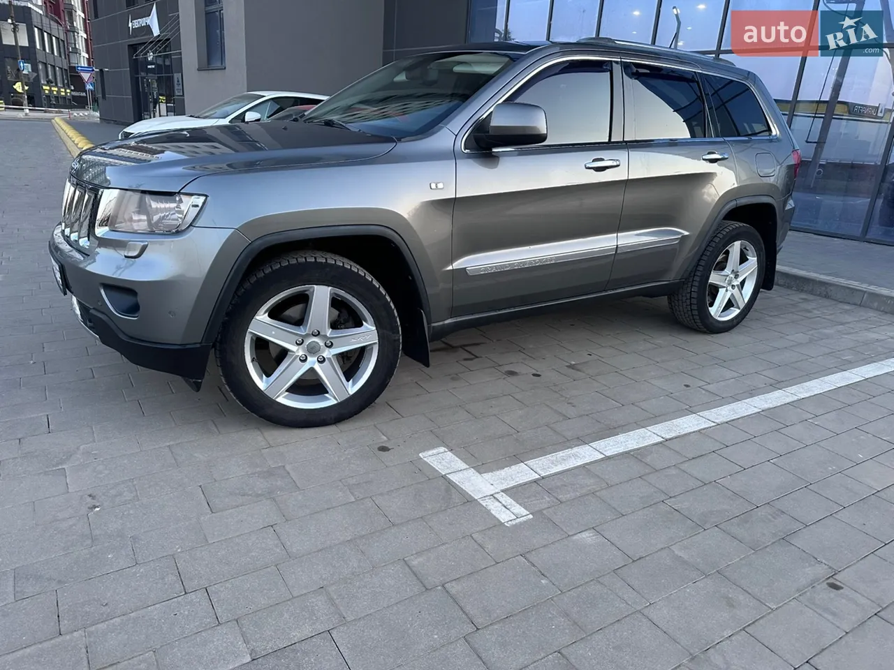 2012 Jeep Grand Cherokee - мініатюра 22