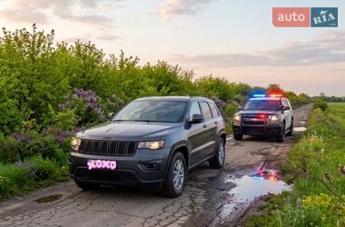 Внедорожник / Кроссовер Jeep Grand Cherokee 2015 в Киеве