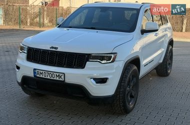 Внедорожник / Кроссовер Jeep Grand Cherokee 2017 в Житомире