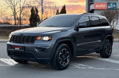 Позашляховик / Кросовер Jeep Grand Cherokee 2016 в Києві
