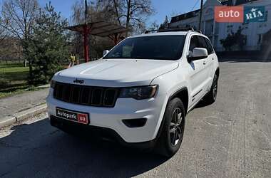 Внедорожник / Кроссовер Jeep Grand Cherokee 2016 в Киеве