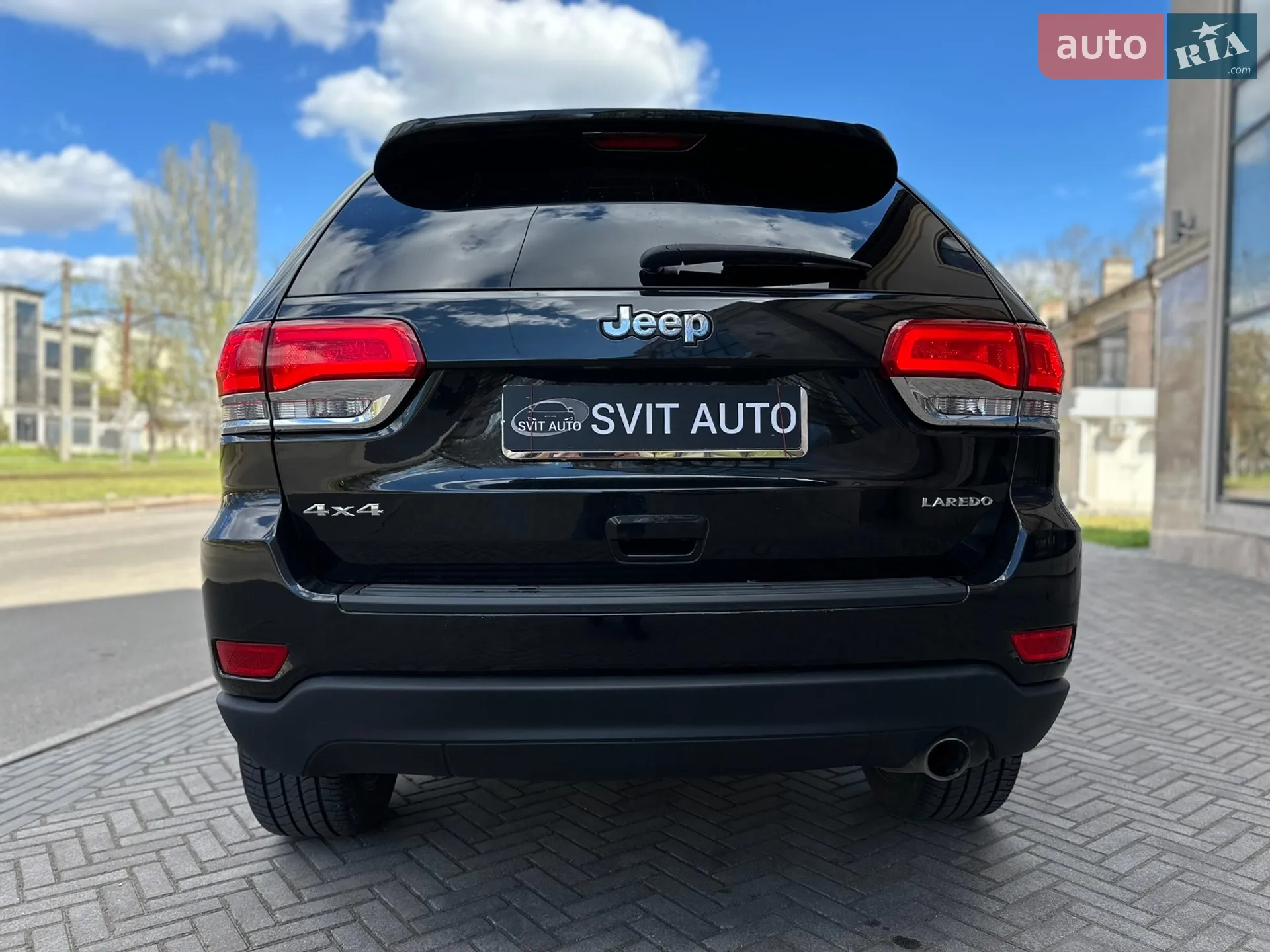 2015 Jeep Grand Cherokee - мініатюра 17