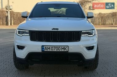 Внедорожник / Кроссовер Jeep Grand Cherokee 2017 в Житомире