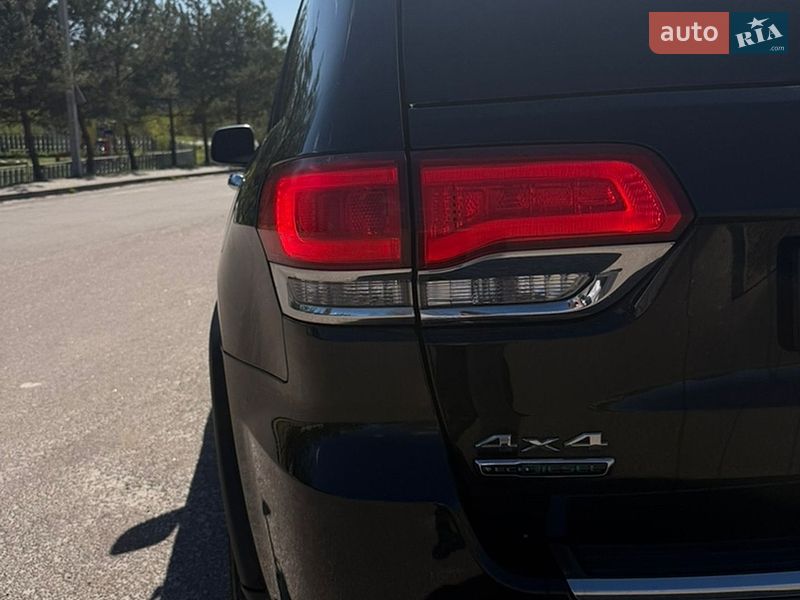 Внедорожник / Кроссовер Jeep Grand Cherokee 2013 в Золочеве