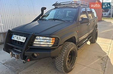 Внедорожник / Кроссовер Jeep Grand Cherokee 2003 в Залещиках