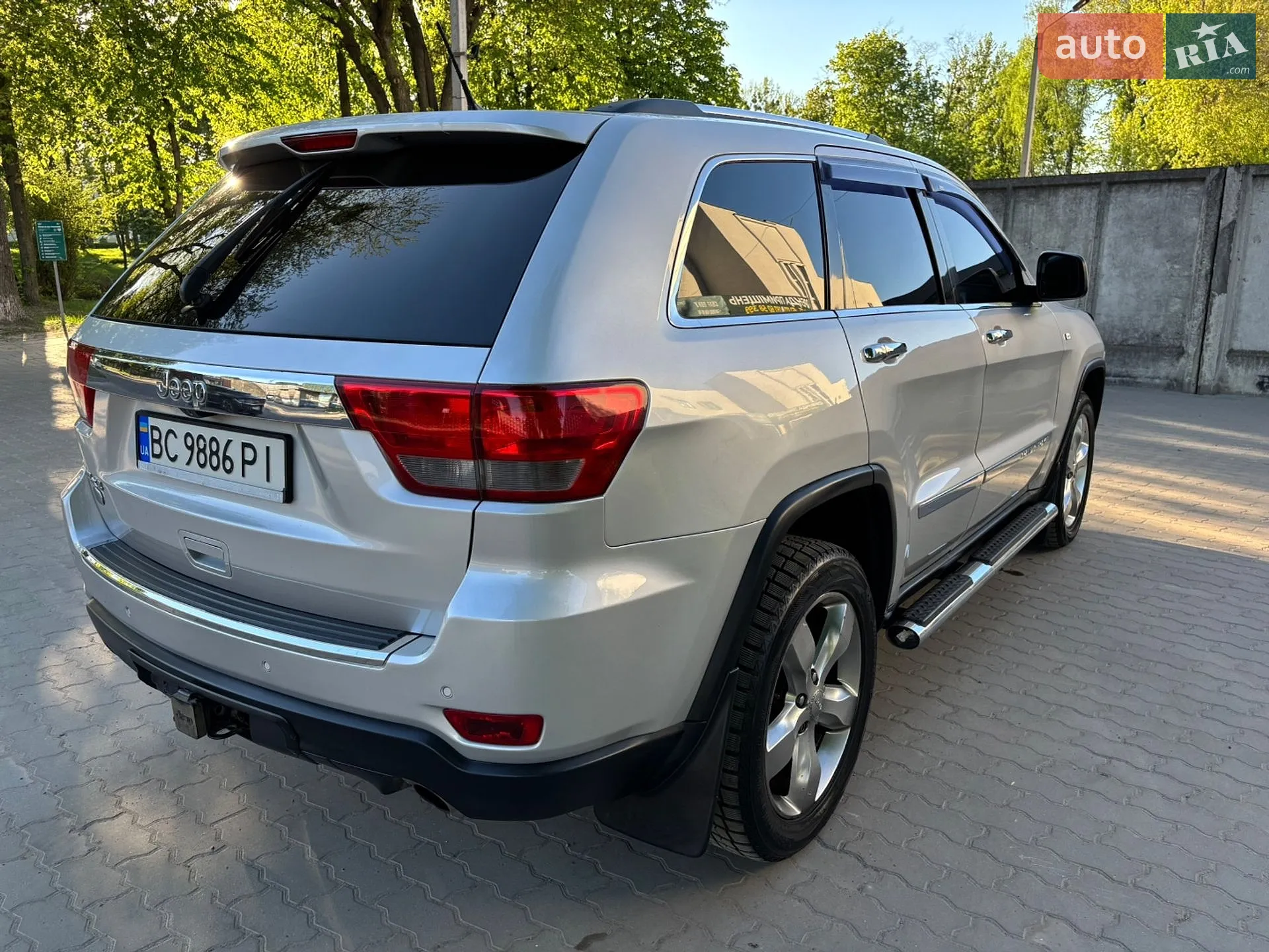 2011 Jeep Grand Cherokee - мініатюра 12