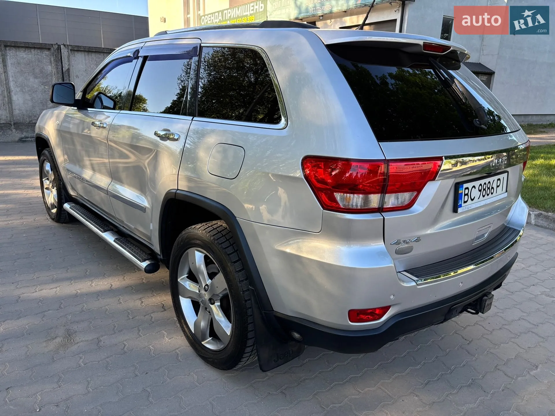 2011 Jeep Grand Cherokee - мініатюра 13