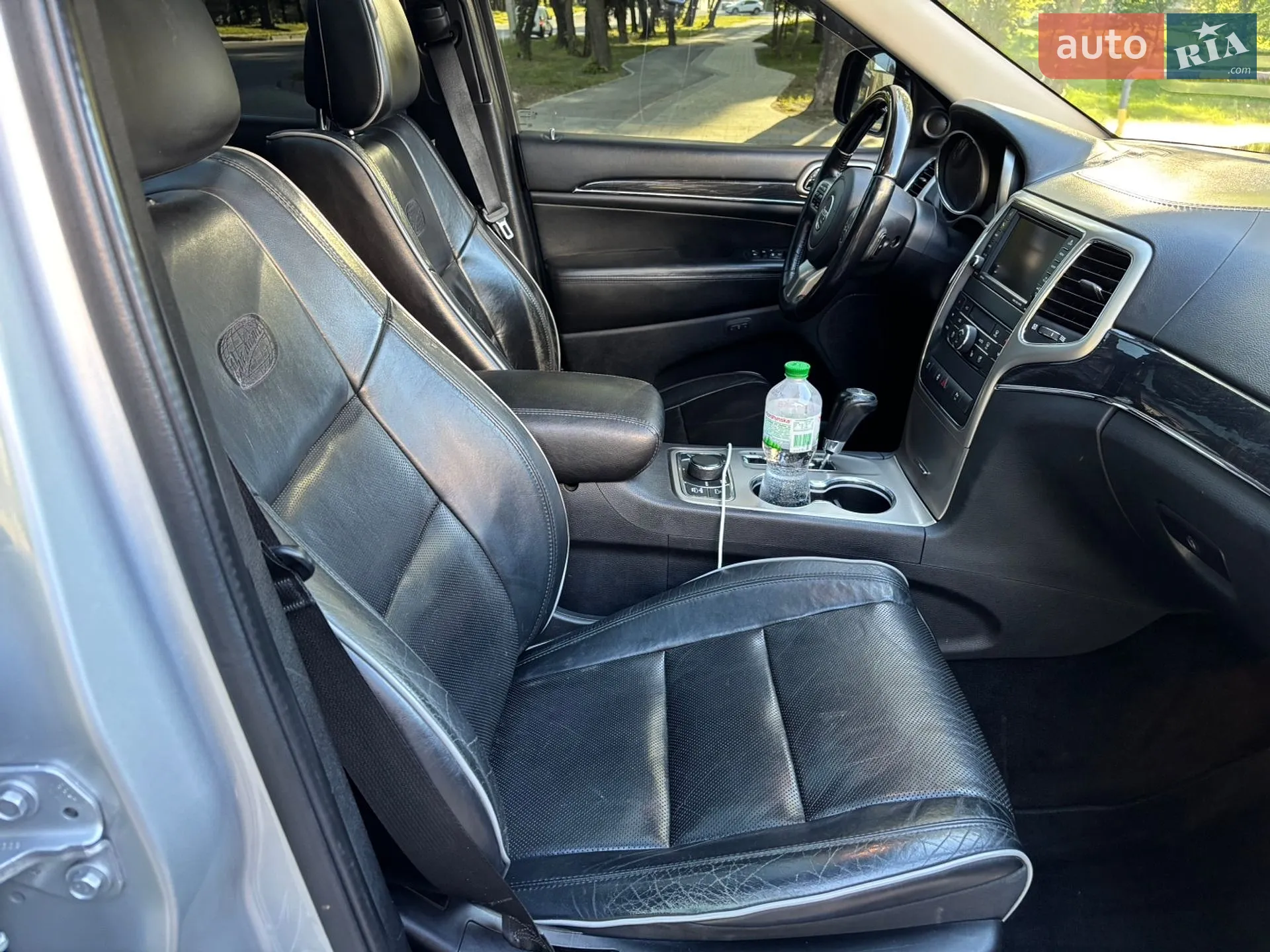 2011 Jeep Grand Cherokee - мініатюра 35