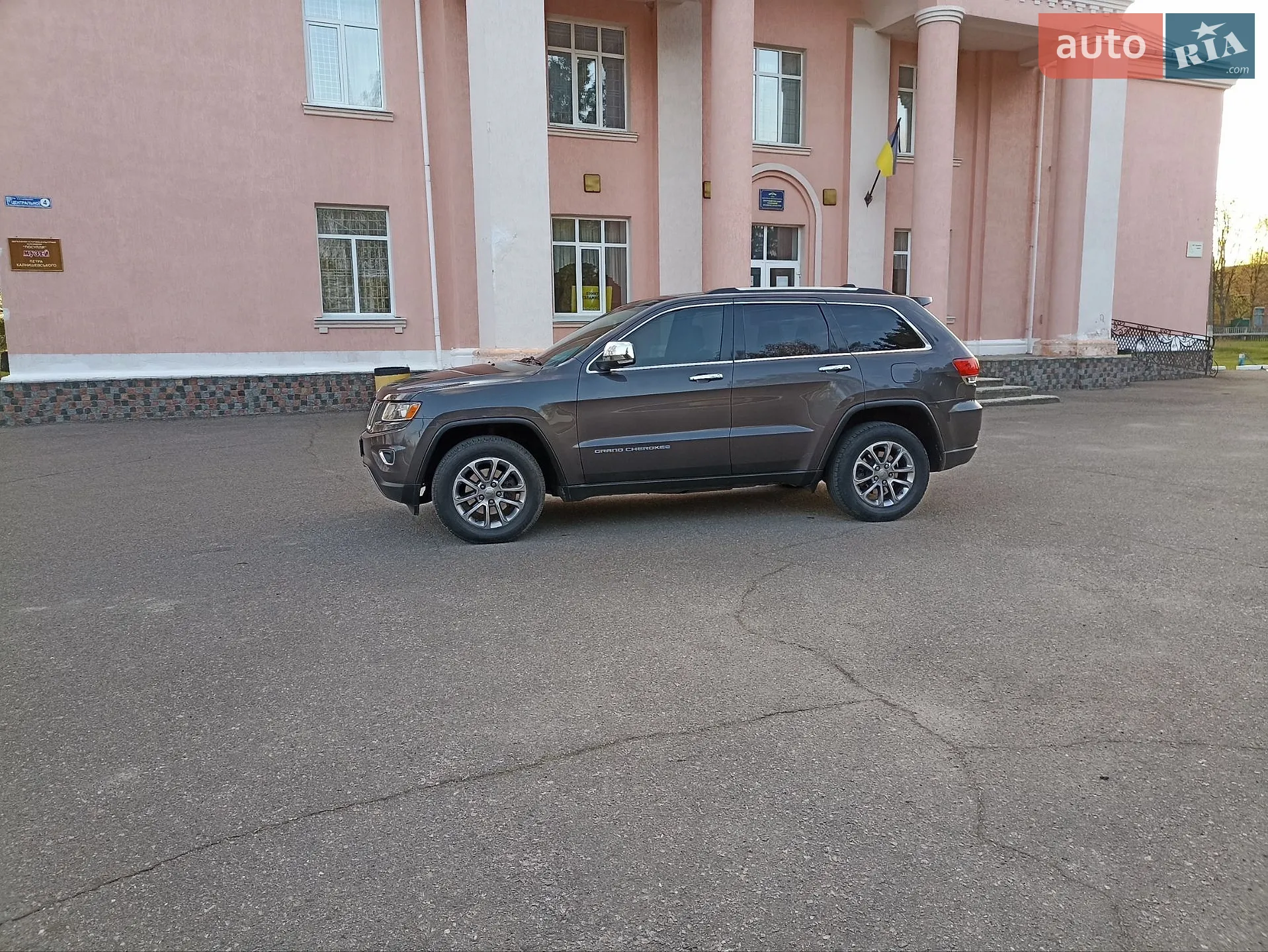 2015 Jeep Grand Cherokee - мініатюра 3