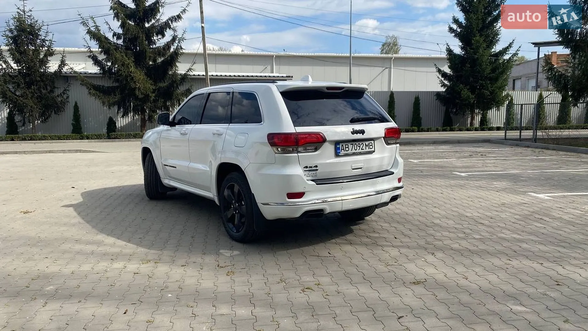 2015 Jeep Grand Cherokee - мініатюра 15