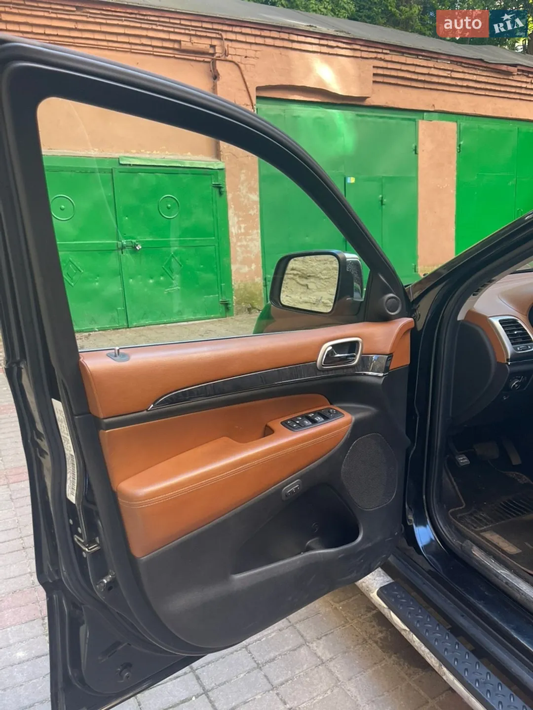 2011 Jeep Grand Cherokee - мініатюра 15