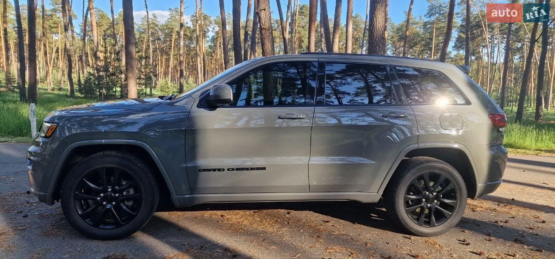 2020 Jeep Grand Cherokee - мініатюра 17