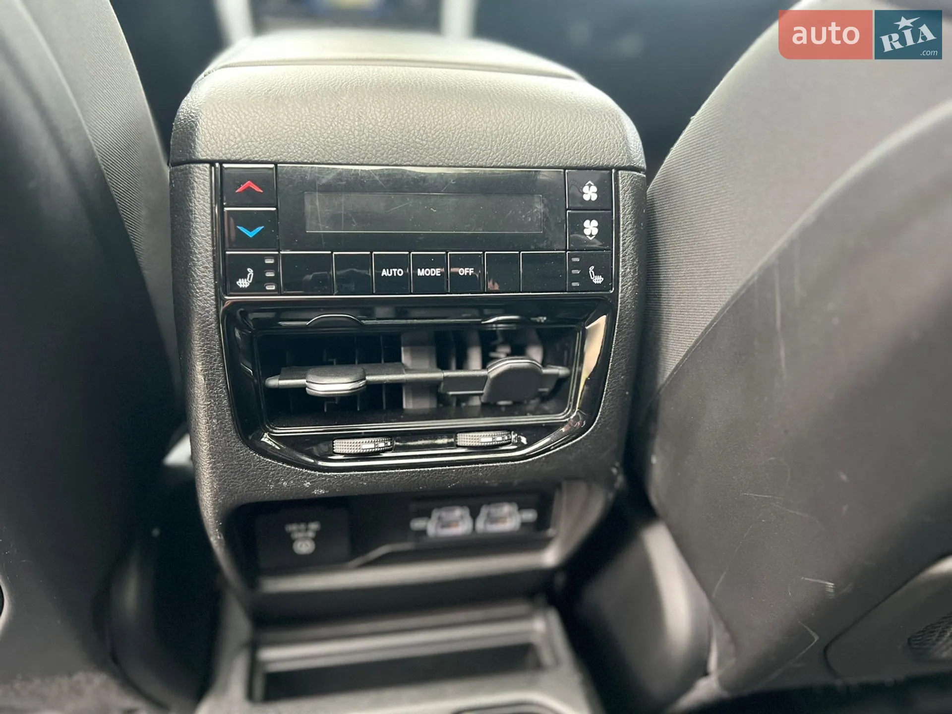 2021 Jeep Grand Cherokee - мініатюра 12