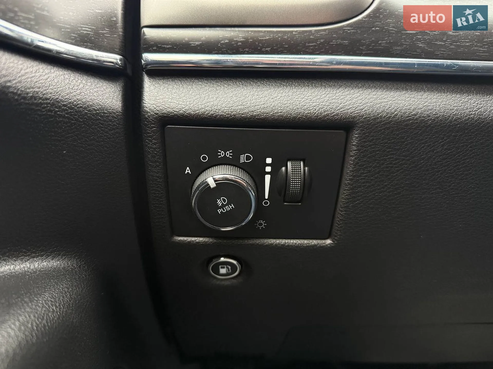 2018 Jeep Grand Cherokee - мініатюра 20