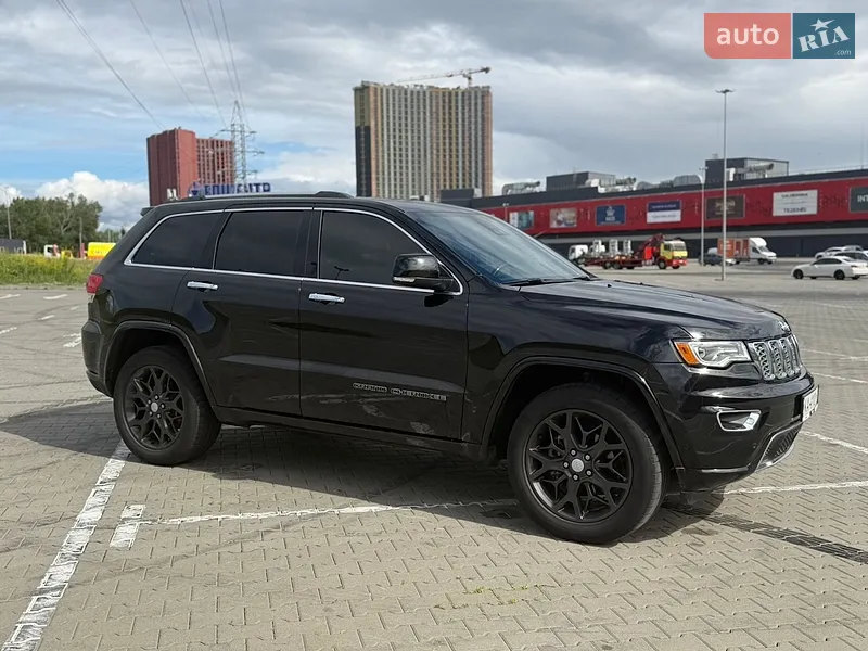 Jeep Grand Cherokee 2019 VIN 1C4RJFCG7LC134569 фото оголошення 10 з 121
