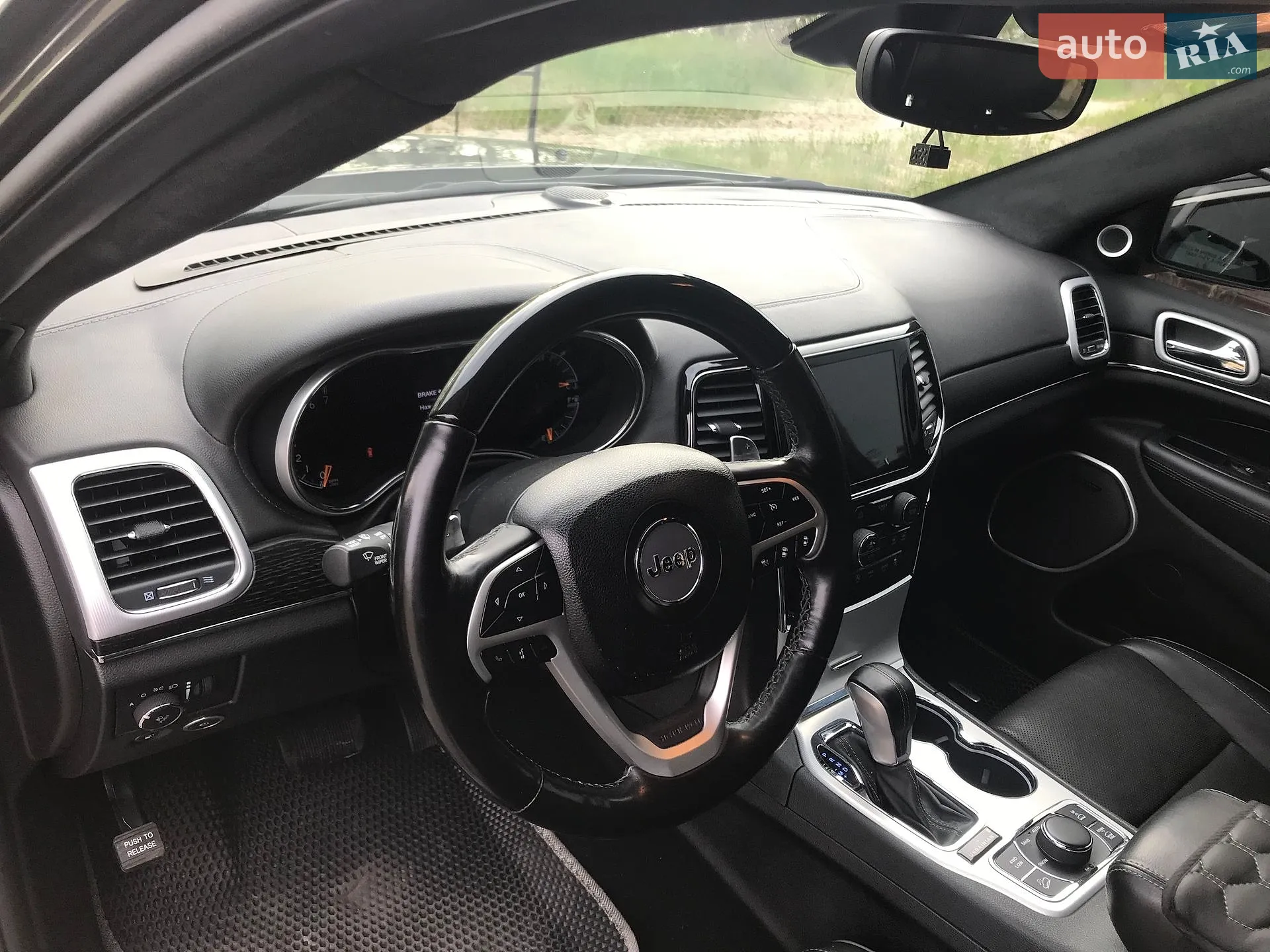 Jeep Grand Cherokee 2020 VIN 1C4RJFJG0MC501509 фото оголошення 3 з 45