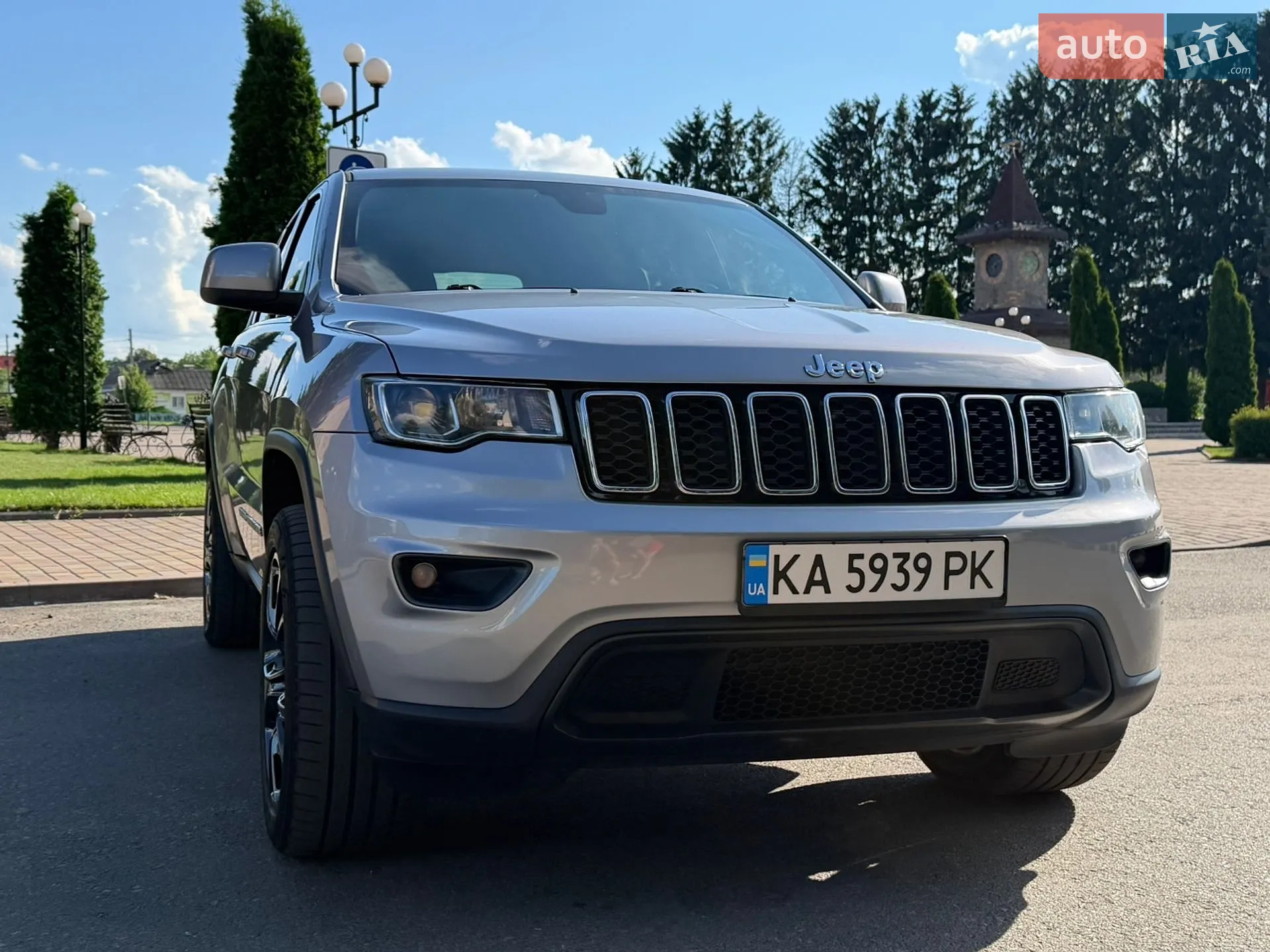 2017 Jeep Grand Cherokee - мініатюра 10