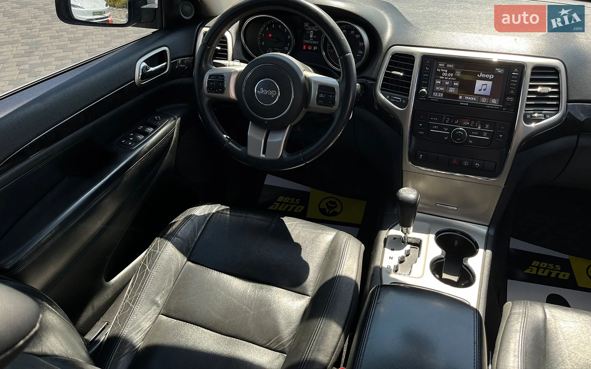 2012 Jeep Grand Cherokee - мініатюра 21