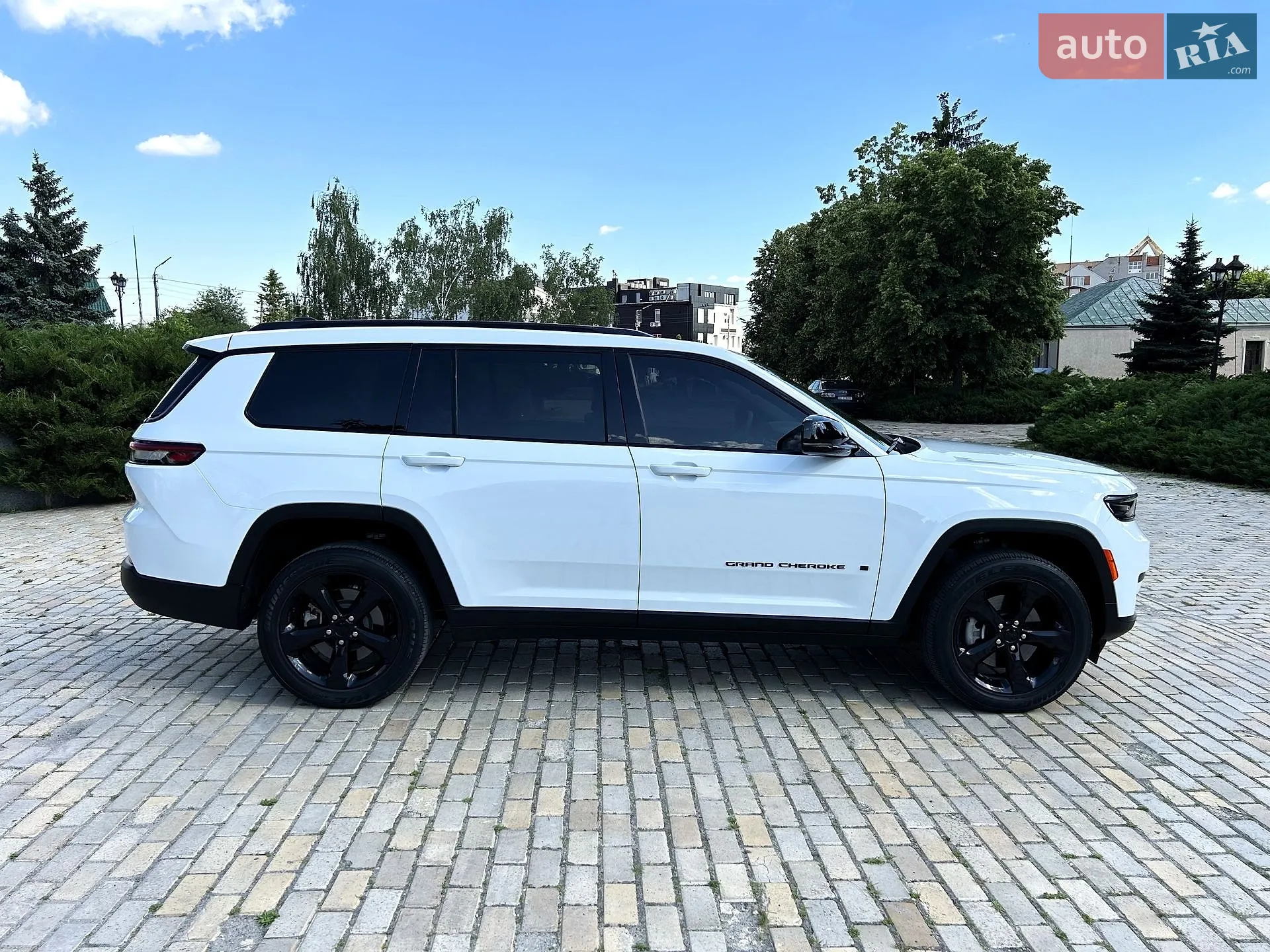 2023 Jeep Grand Cherokee - мініатюра 14