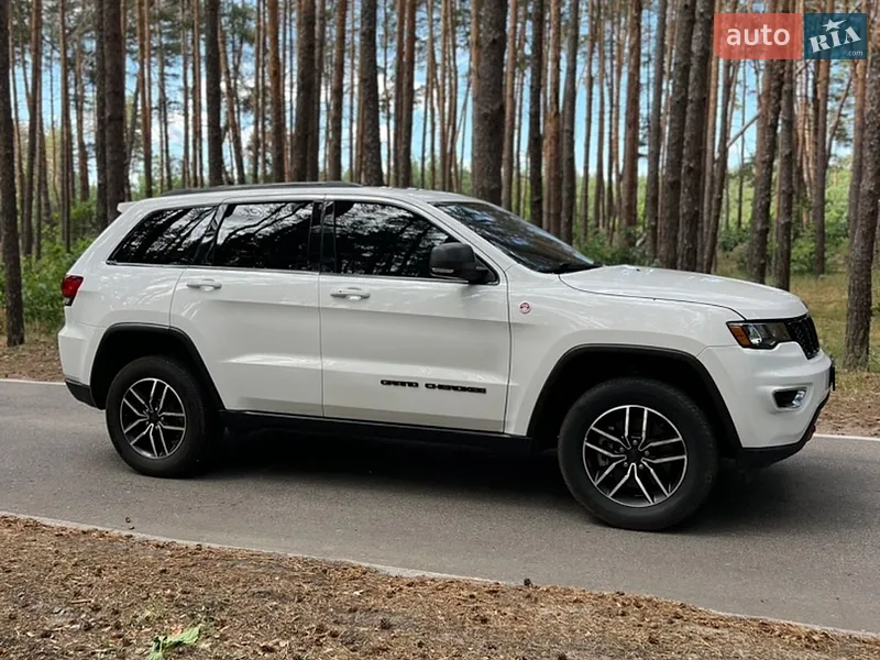 Jeep Grand Cherokee 2021 VIN 1C4RJFLG3MC646573 фото оголошення 5 з 67