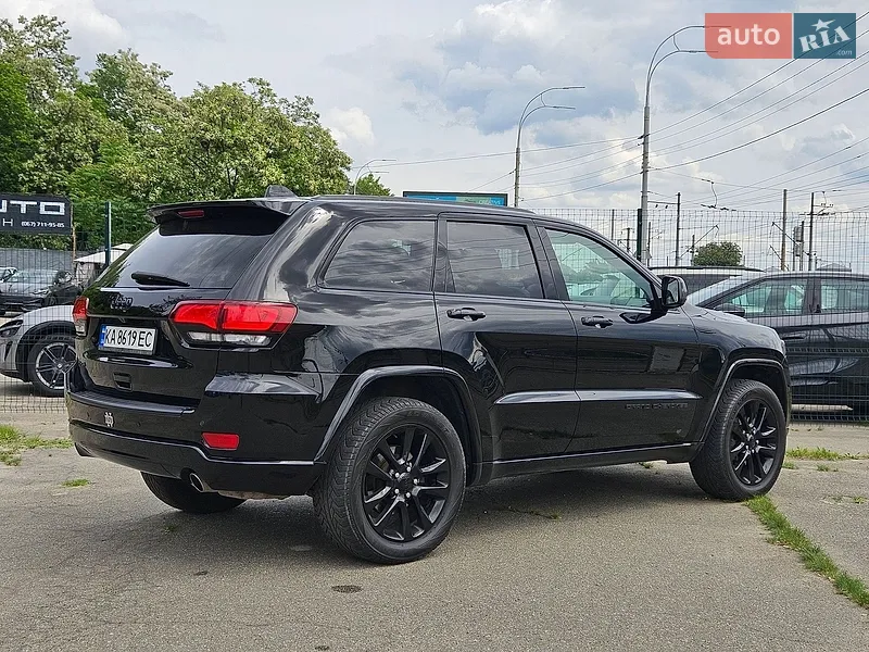 Jeep Grand Cherokee 2019 VIN 1C4RJFAG3KC840942 фото оголошення 5 з 72