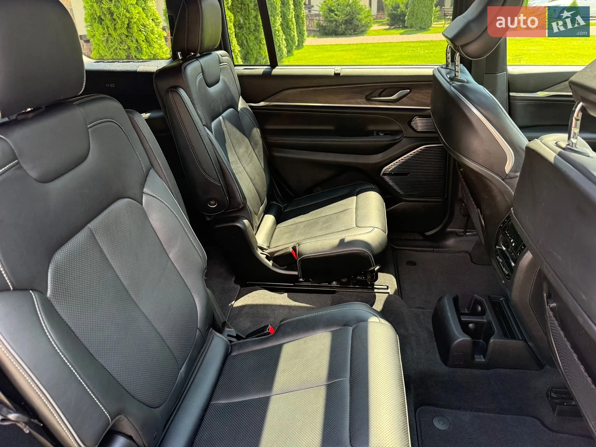 2022 Jeep Grand Cherokee - мініатюра 40