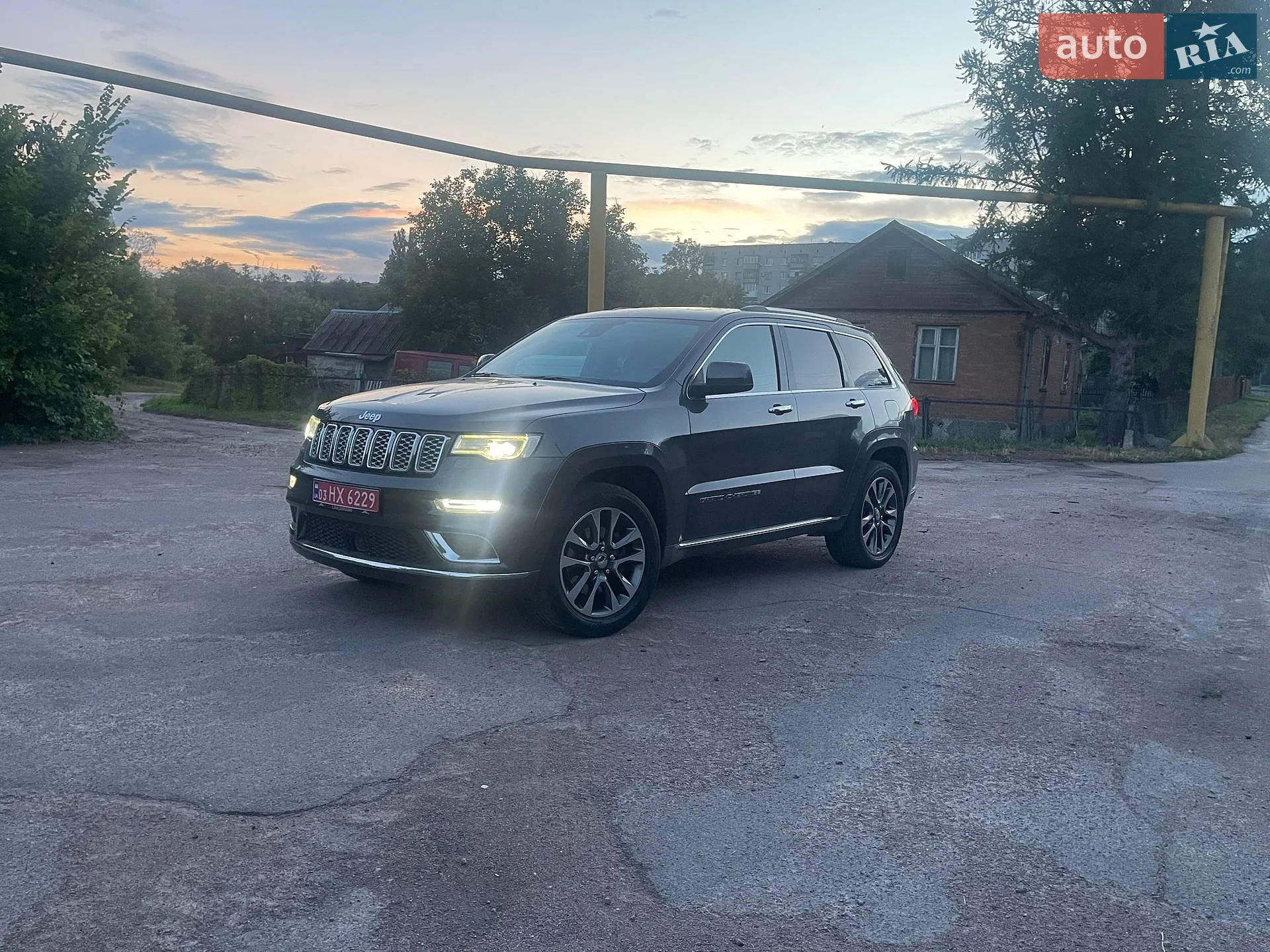 2017 Jeep Grand Cherokee - мініатюра 17