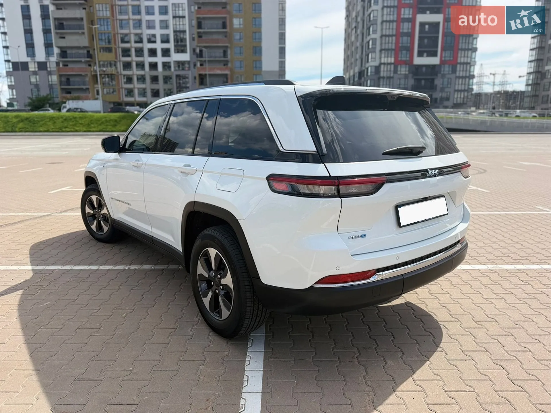 2022 Jeep Grand Cherokee - мініатюра 9