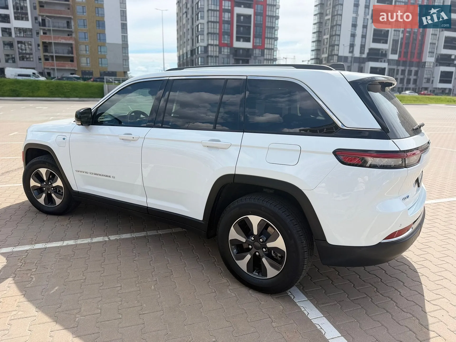 2022 Jeep Grand Cherokee - мініатюра 5