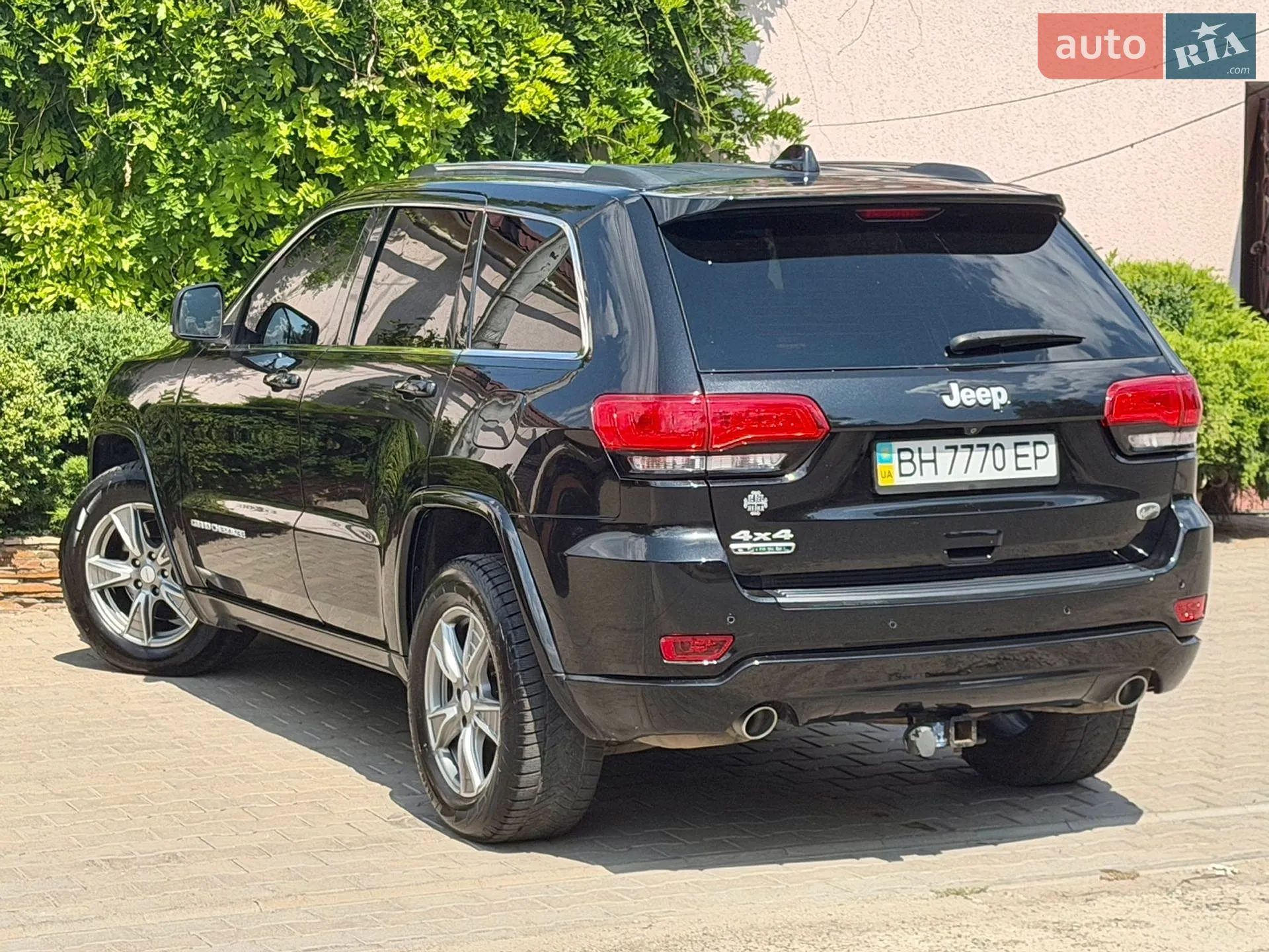 2015 Jeep Grand Cherokee - мініатюра 32